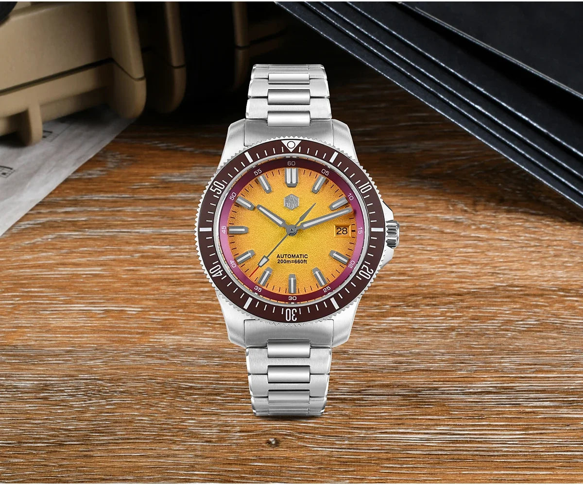 San Martin SN0118 40mm Dive Watch – NH35 Automatic Mechanical, 200m Water Resistant