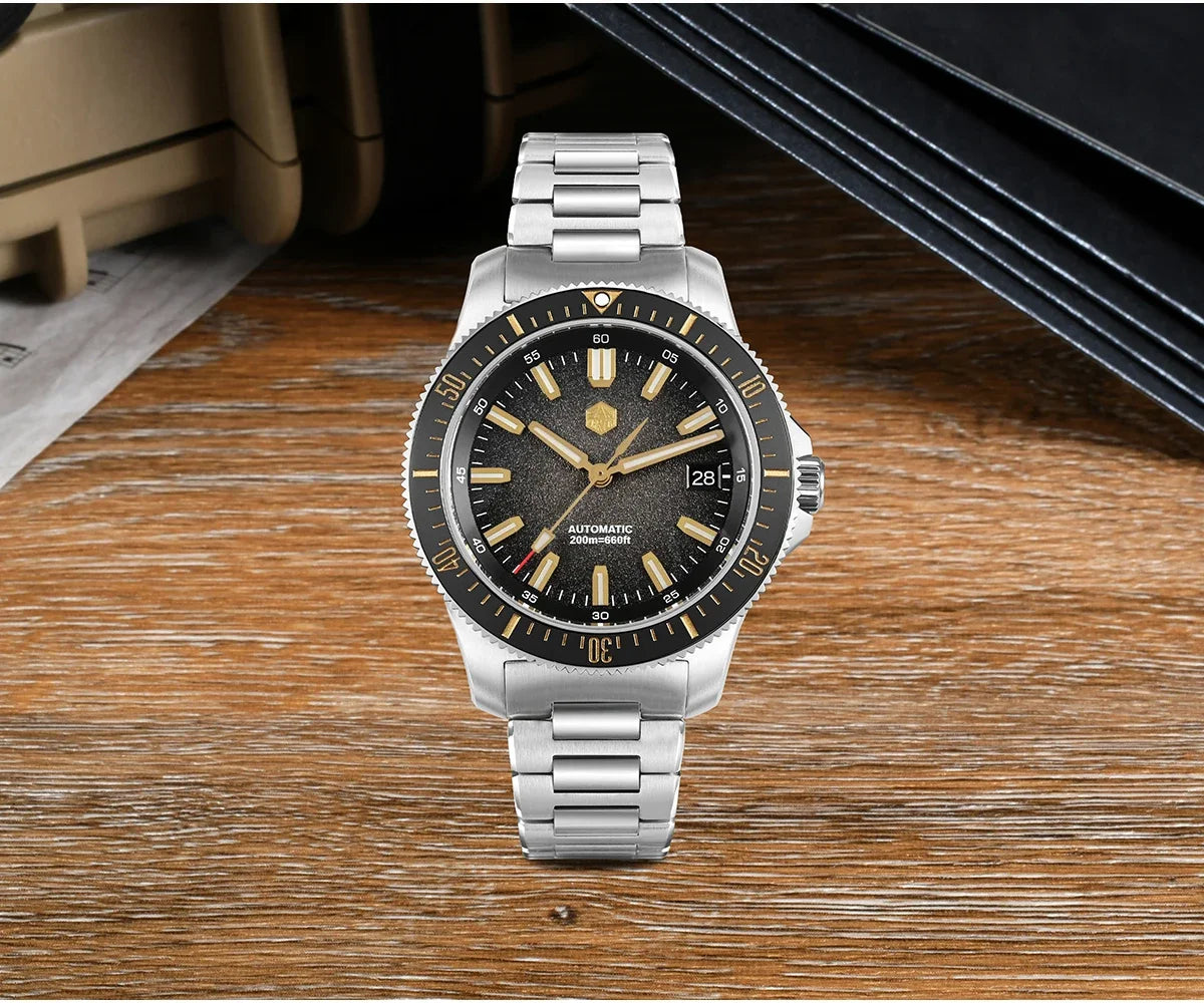 San Martin SN0118 40mm Dive Watch – NH35 Automatic Mechanical, 200m Water Resistant