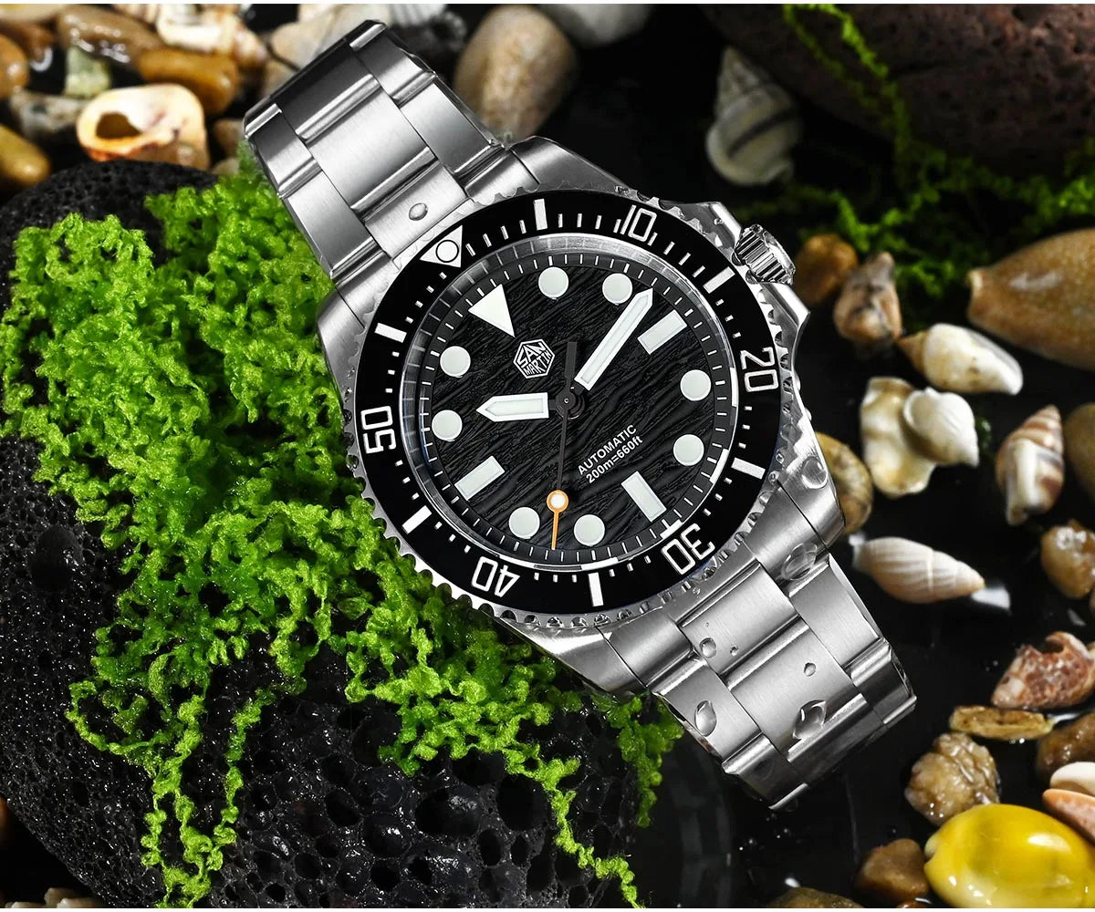 San Martin SN0126 Men’s Dive Watch 38mm – Miyota 90S5 Automatic, Wave Dial, 200m Water Resistant