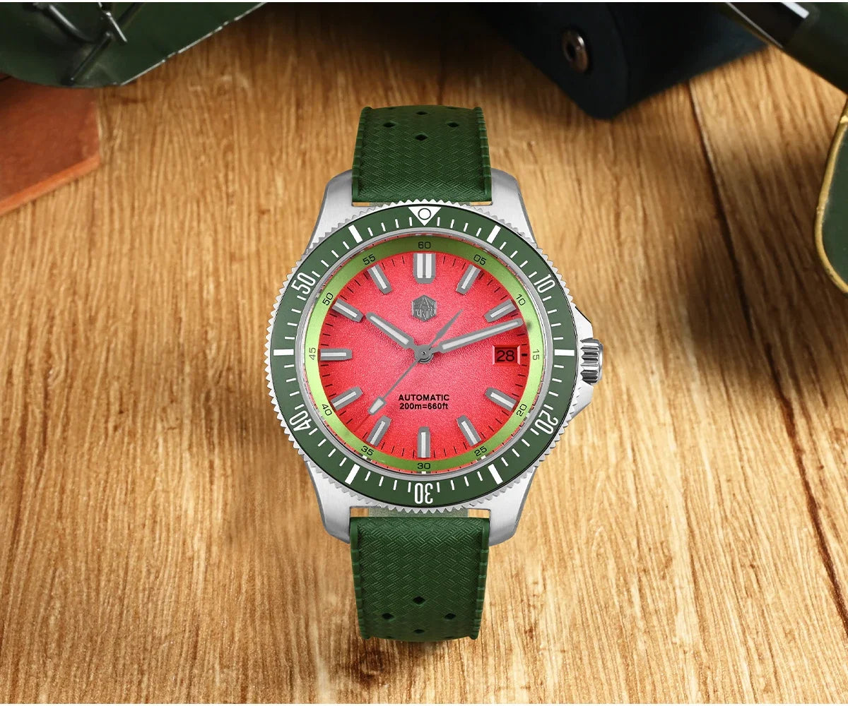 San Martin SN0118 40mm Dive Watch – NH35 Automatic Mechanical, 200m Water Resistant
