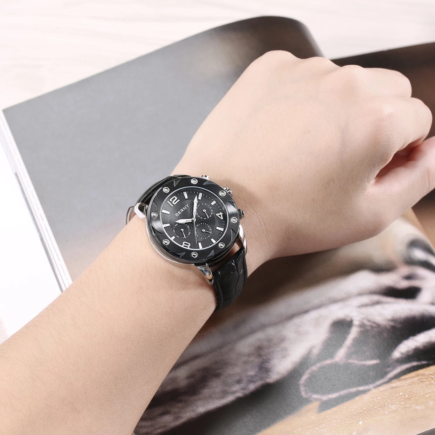 BERNY Men's Quartz Watch – Multifunction Dial Business Leather Strap Luminous Waterproof