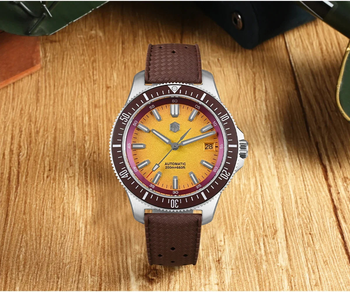 San Martin SN0118 40mm Dive Watch – NH35 Automatic Mechanical, 200m Water Resistant