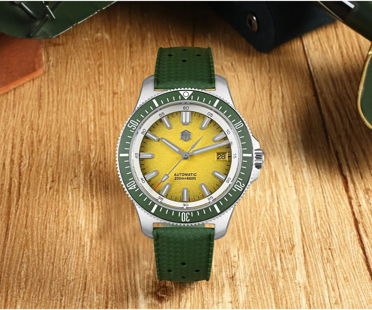 San Martin SN0118 40mm Dive Watch – NH35 Automatic Mechanical, 200m Water Resistant