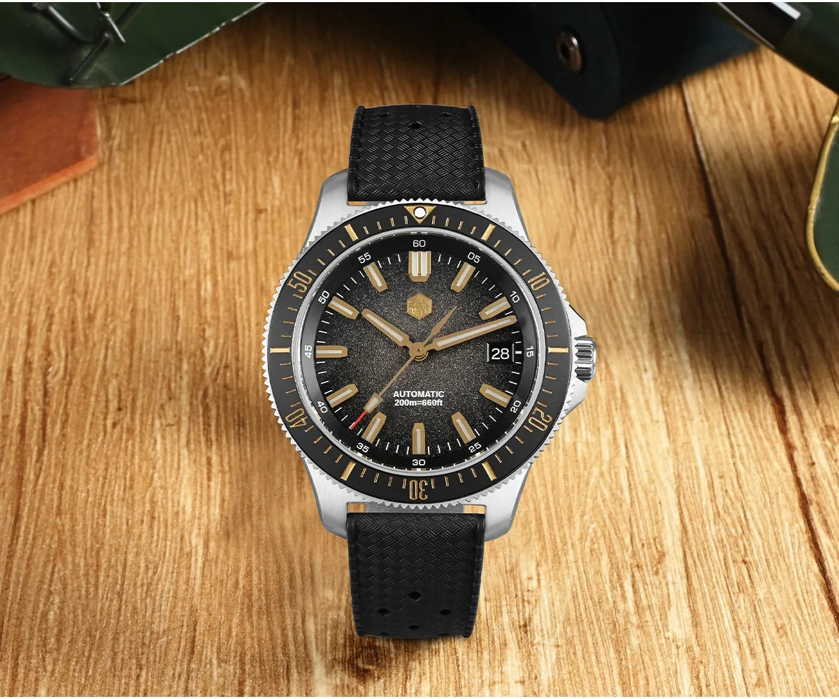 San Martin SN0118 40mm Dive Watch – NH35 Automatic Mechanical, 200m Water Resistant