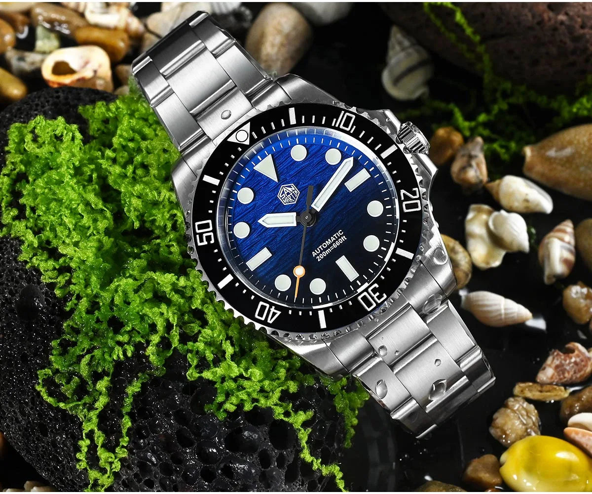 San Martin SN0126 Men’s Dive Watch 38mm – Miyota 90S5 Automatic, Wave Dial, 200m Water Resistant