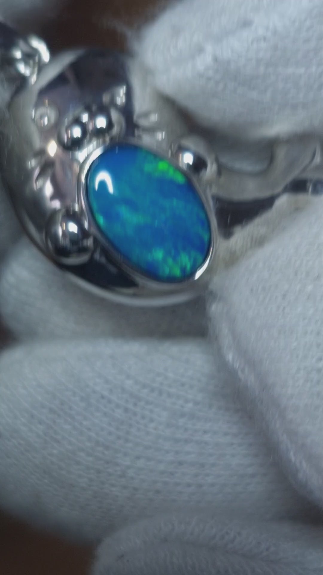 Sterling Silver Baby Seal Lightning Ridge Doublet Opal Pendant Necklace
